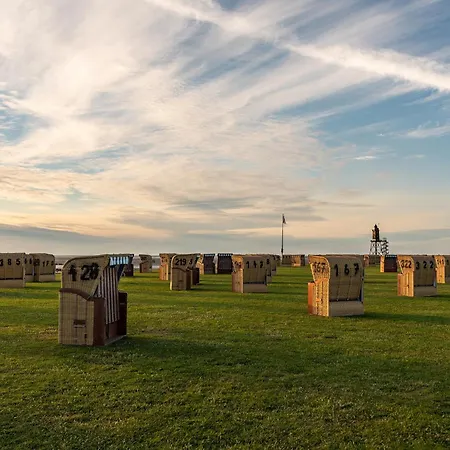 Ferienhaus Westertill 23 *