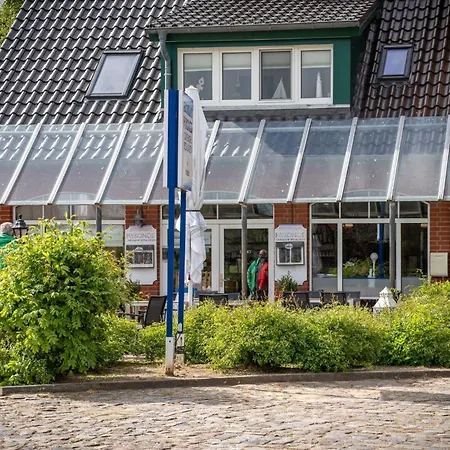 Ferienhaus Westertill 23 *